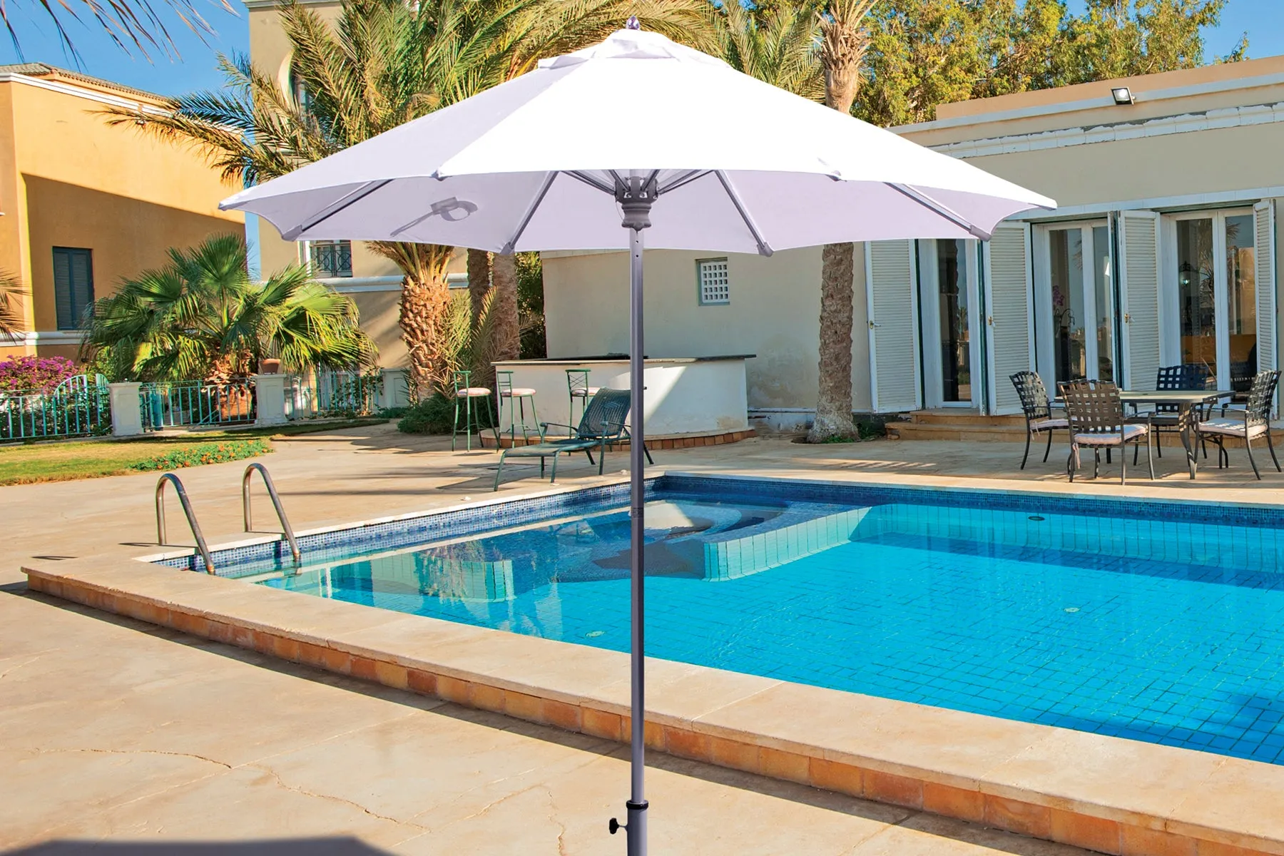 Galtech 722 7.5' Deluxe Commercial Manual Lift Outdoor Market Umbrella